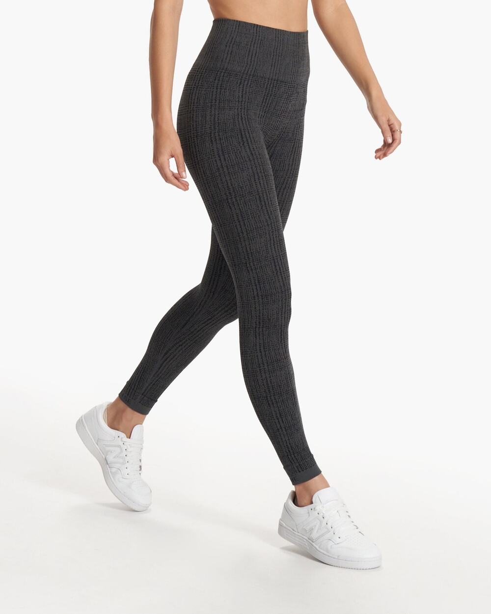 Helix Seamless Texture Legging Charcoal Plaid 98$